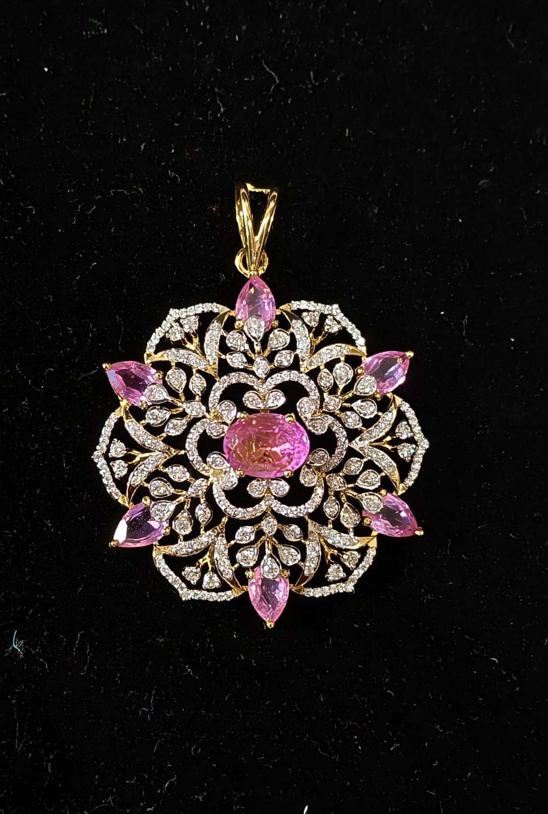 LOCKET 9.97 gms