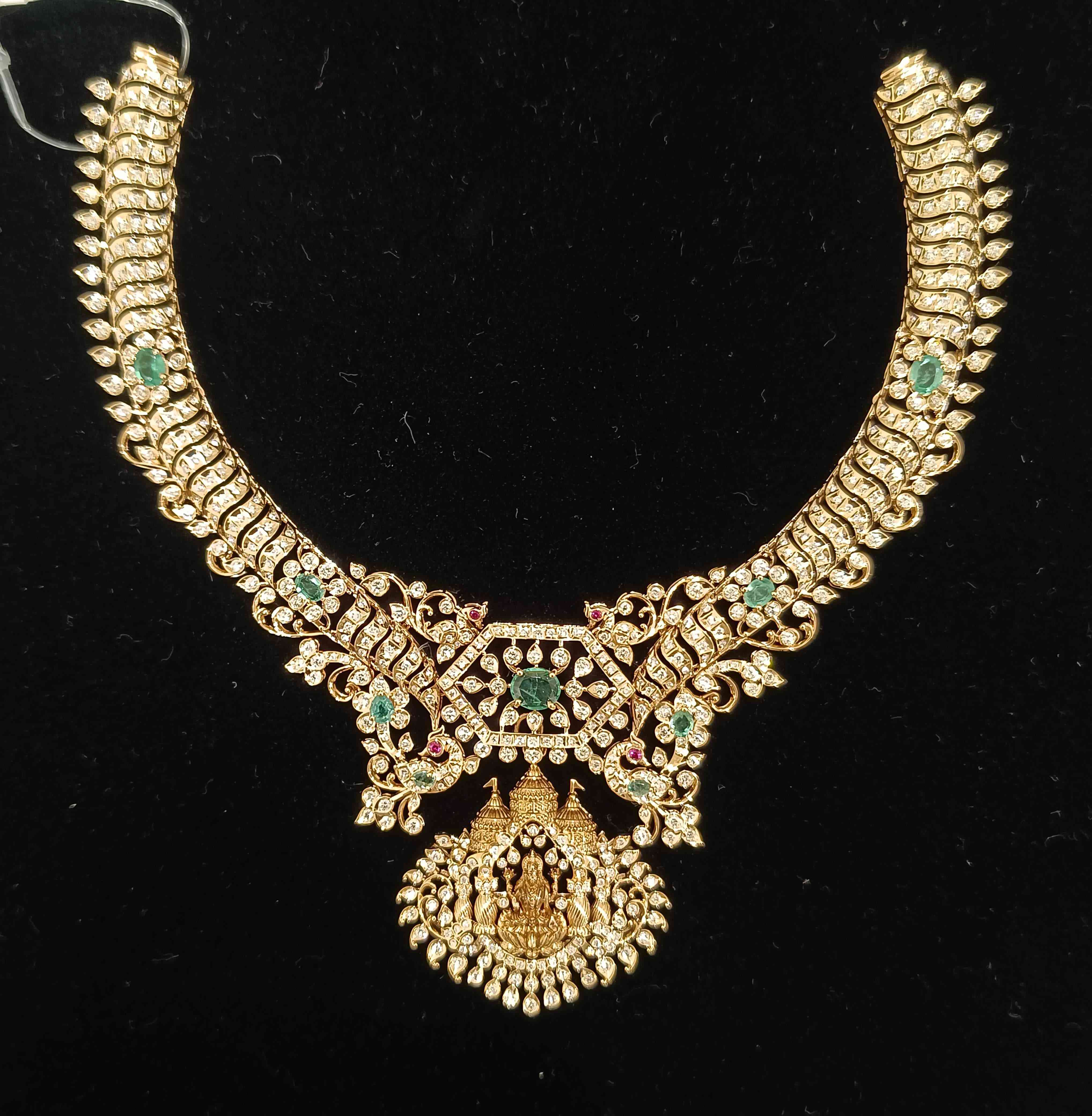 NECKLACE 39.89 gms