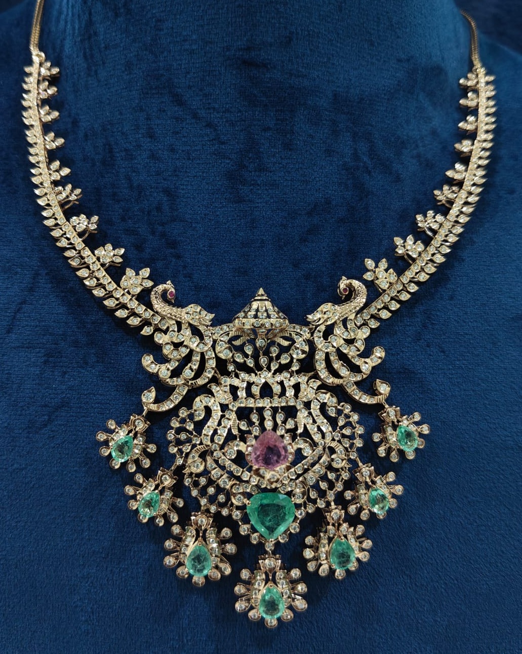 NECKLACE 34.13 gms