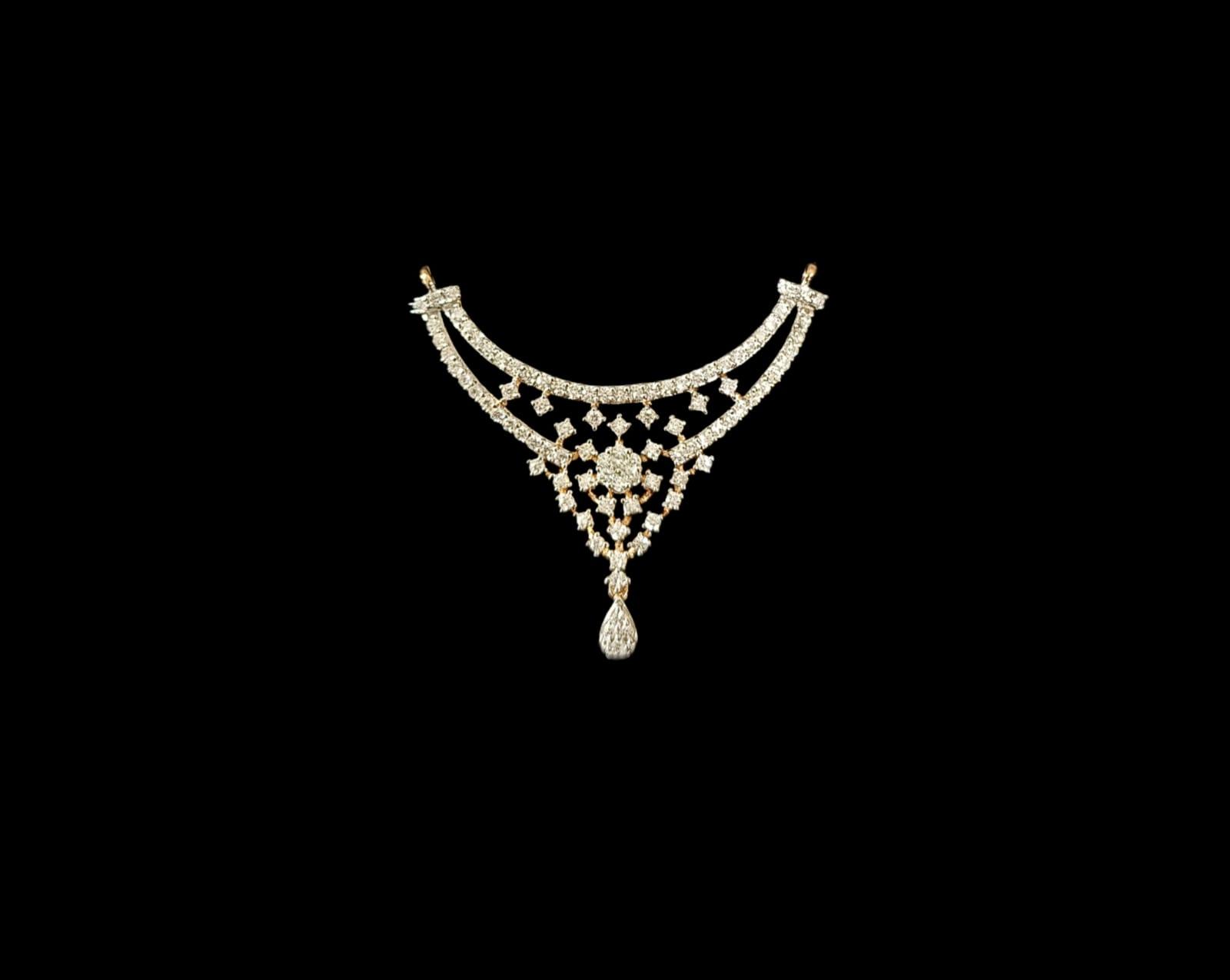 N LOCKET 4.26 gms