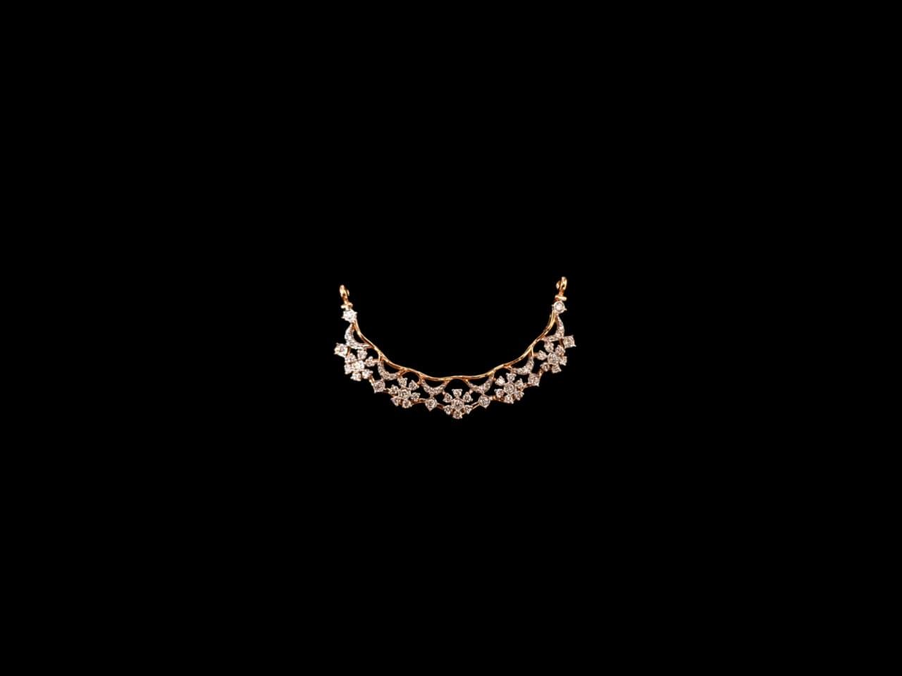 N LOCKET 4.06 gms